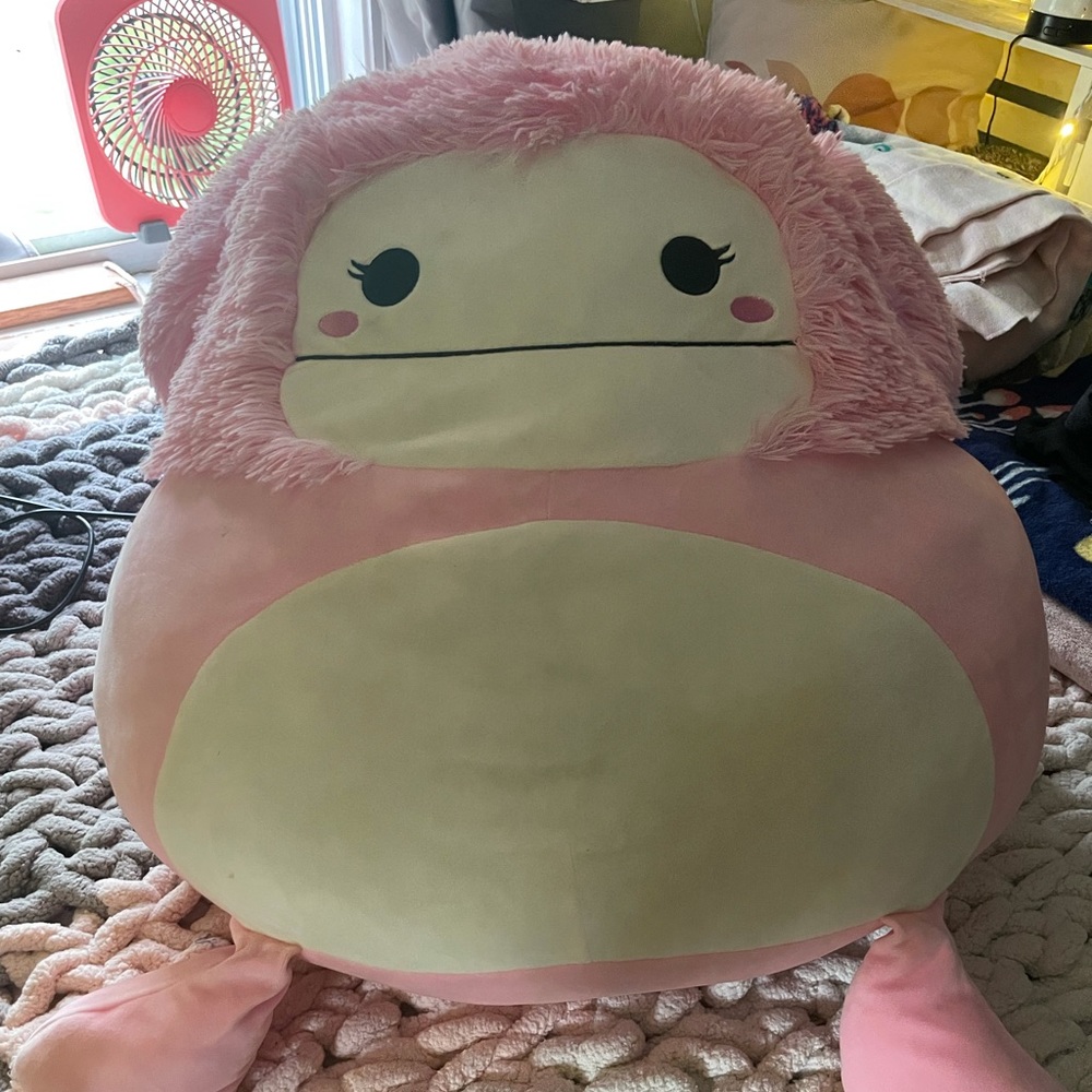 20 inch pink bigfoot squishmallow